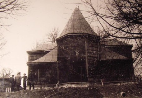 Widok od strony wschodniej z drogi Czudec - Pstrągowa